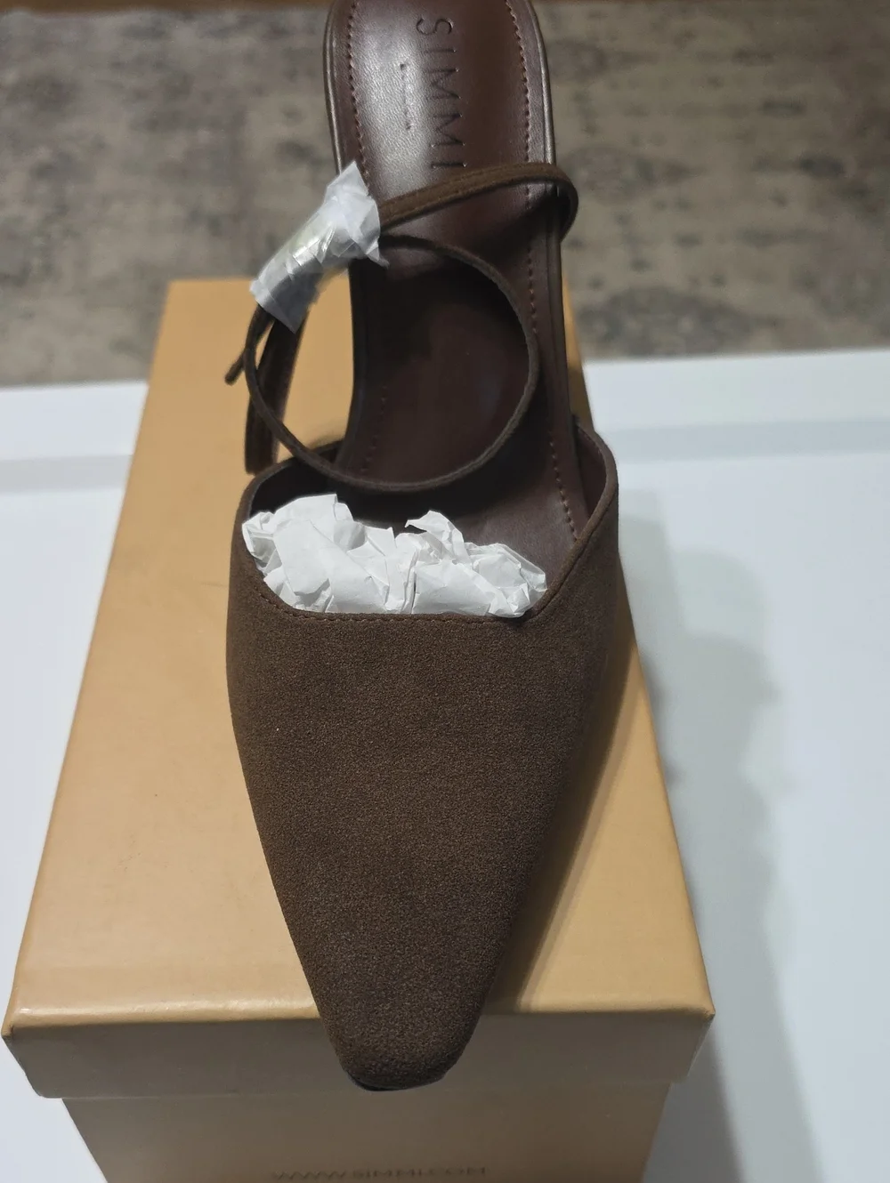 Pointed-Toe Brown Ankle-Strap Stiletto Heel